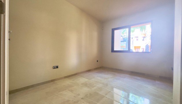Перепродажа - Квартира - Los Alcazares - Punta Calera