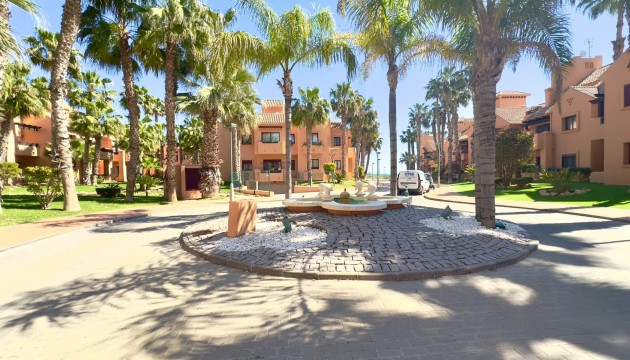Перепродажа - Квартира - Los Alcazares - Punta Calera