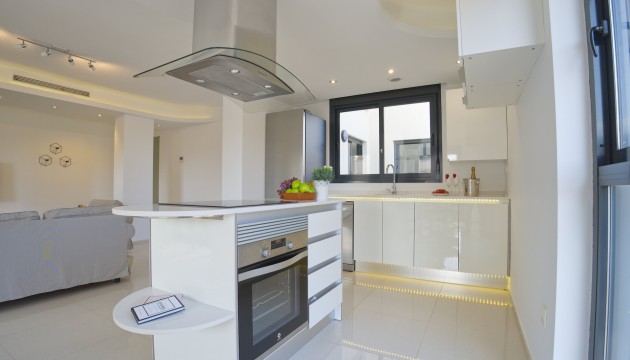 Перепродажа - Таунхаус - Orihuela Costa - La Zenia