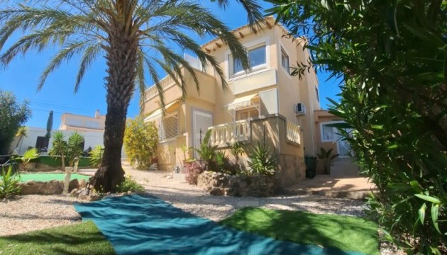 Resale - Detached Villa - Orihuela Costa