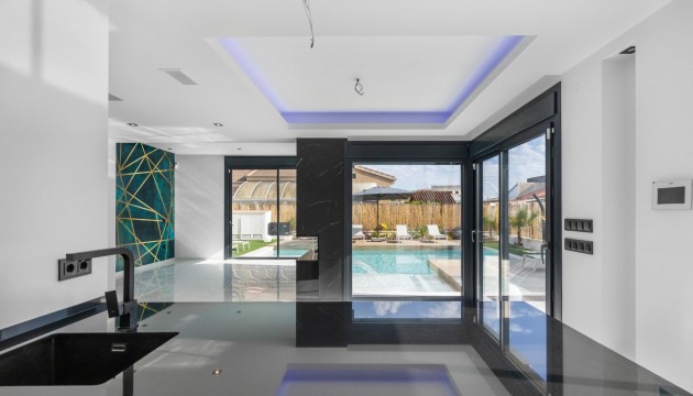 Перепродажа - отдельная вилла - Torrevieja - Torreta Florida