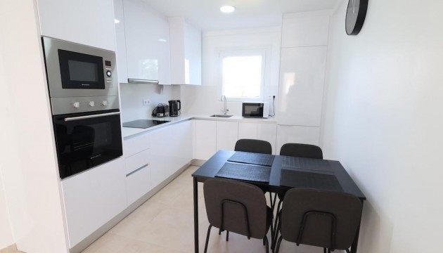 Resale - Bungalow - Orihuela Costa - La Zenia