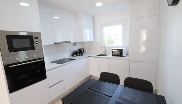 Resale - Bungalow - Orihuela Costa - La Zenia