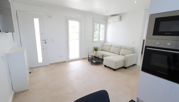 Resale - Bungalow - Orihuela Costa - La Zenia