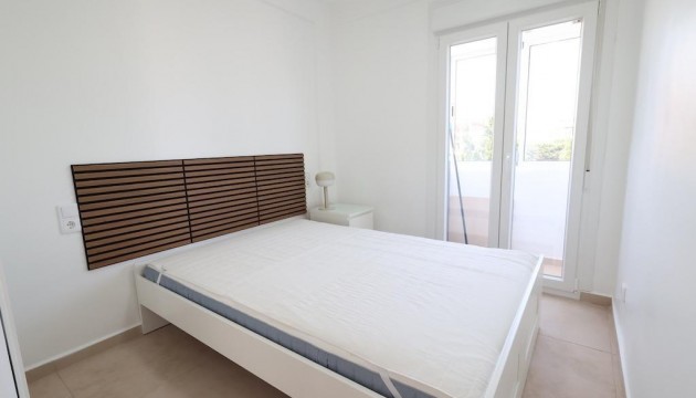 Resale - Bungalow - Orihuela Costa - La Zenia
