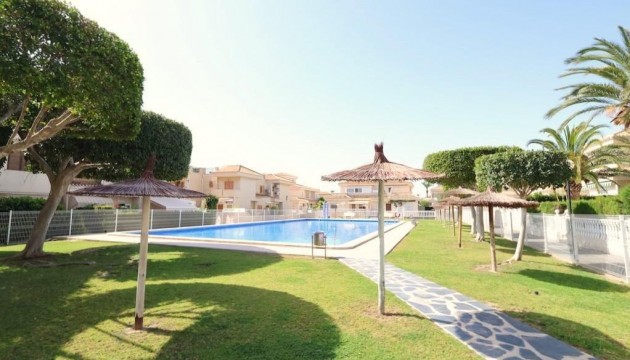 Resale - Apartment - Orihuela Costa - Playa Flamenca