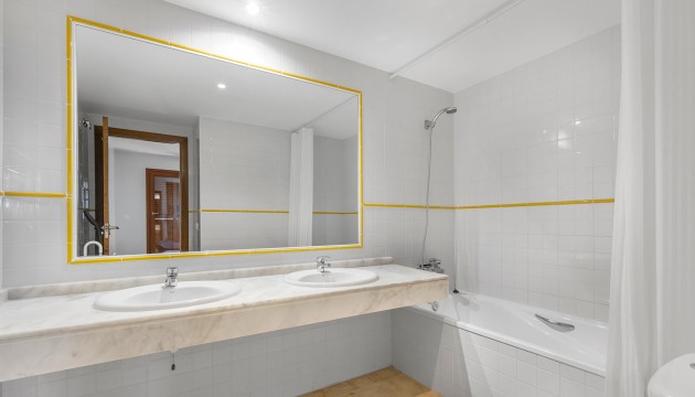 Wiederverkauf - Apartment - Torrevieja - Punta Prima