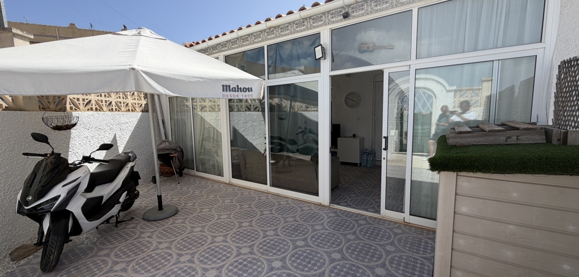 House in Villamartin - view 1