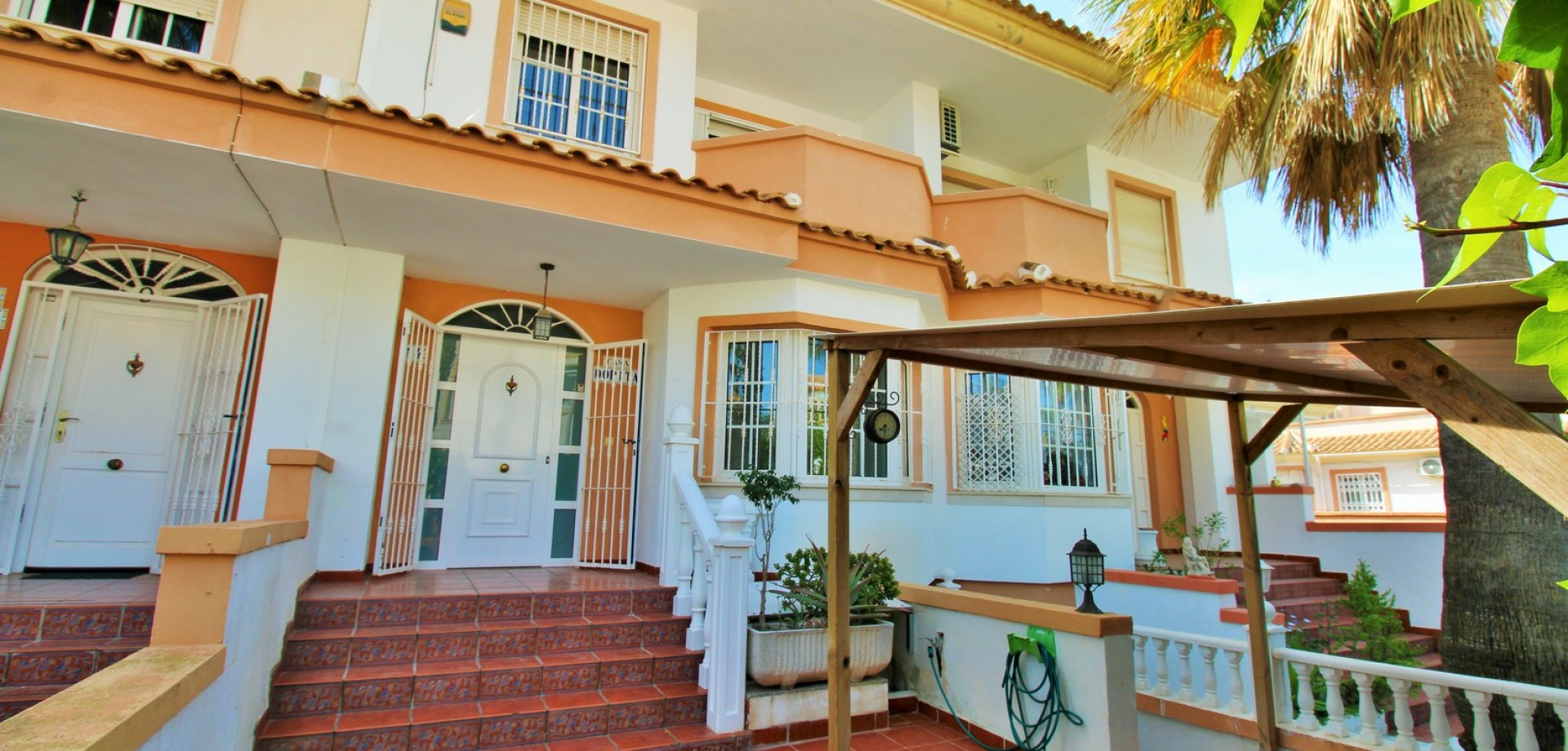 House in Villamartin - view 1