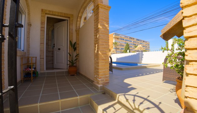 Videresalg - Detached Villa - Torrevieja