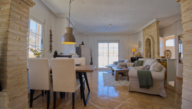 Videresalg - Detached Villa - Torrevieja