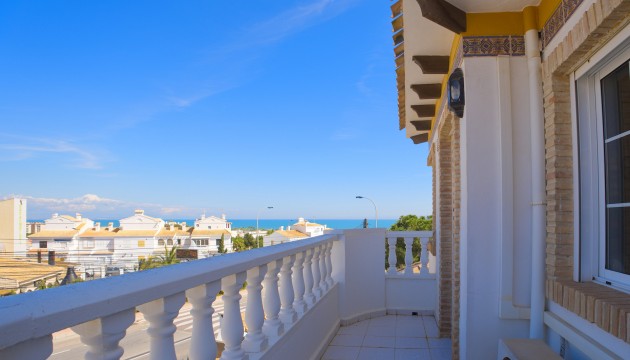 Videresalg - Detached Villa - Torrevieja