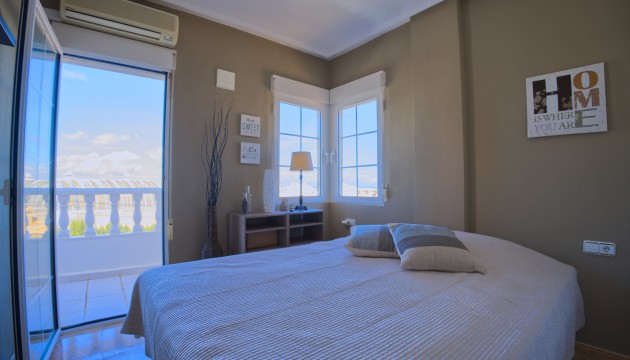 Videresalg - Detached Villa - Torrevieja