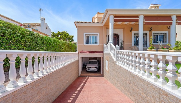 Videresalg - Detached Villa - Torrevieja - Torrelamata - La Mata