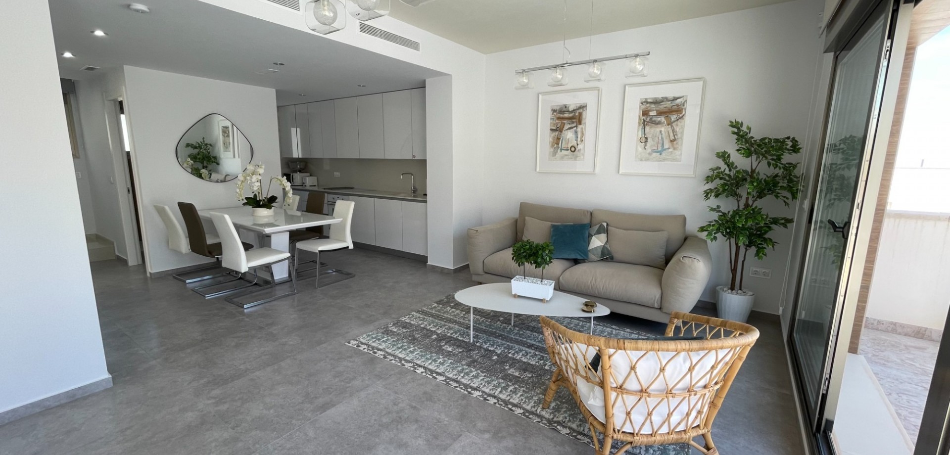 House in Villamartin - Image 2