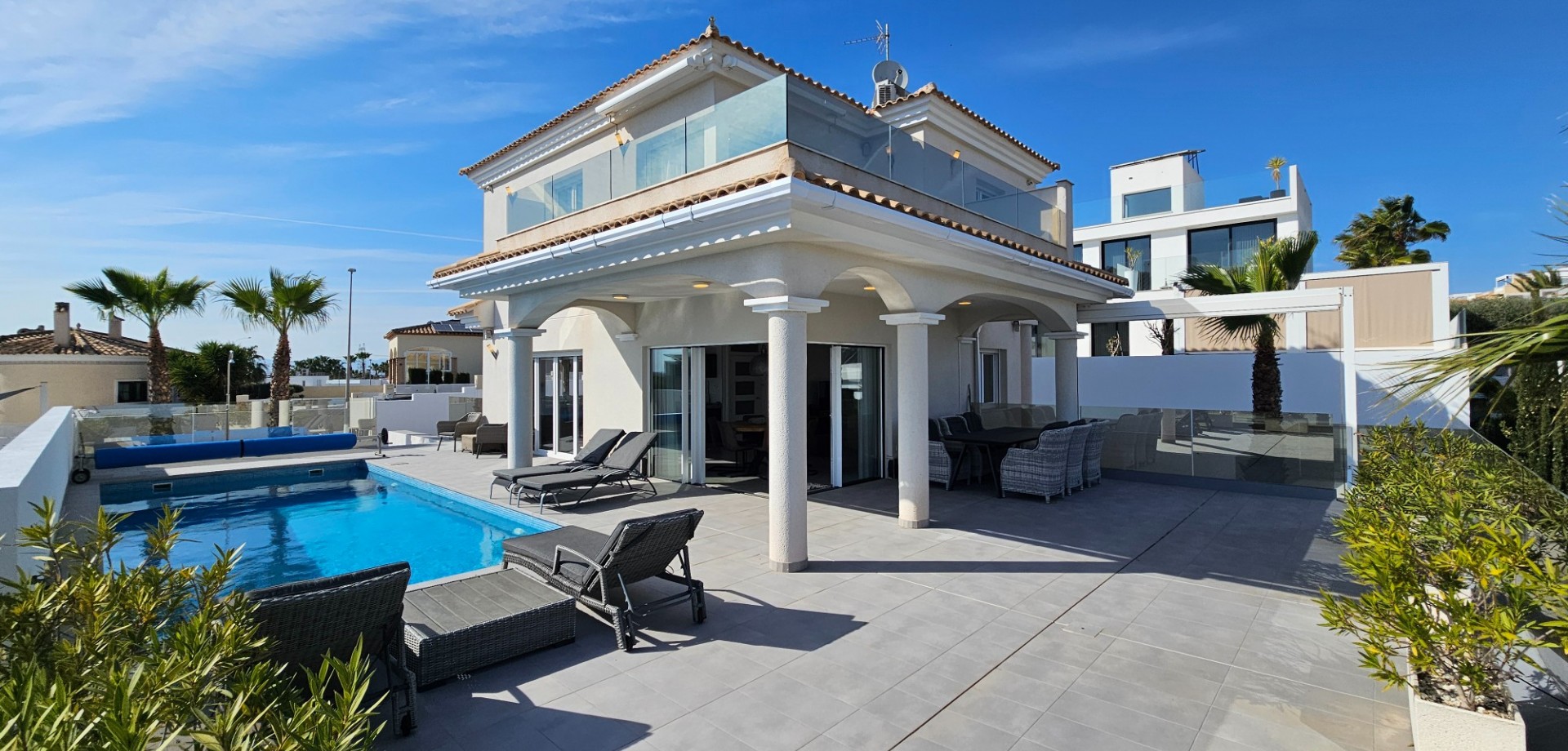 House in San Fulgencio - view 1