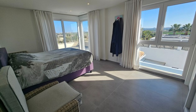 Resale - Detached Villa - La Marina