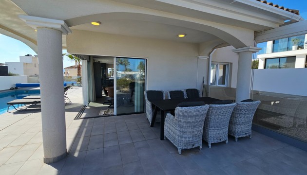 Resale - Detached Villa - La Marina