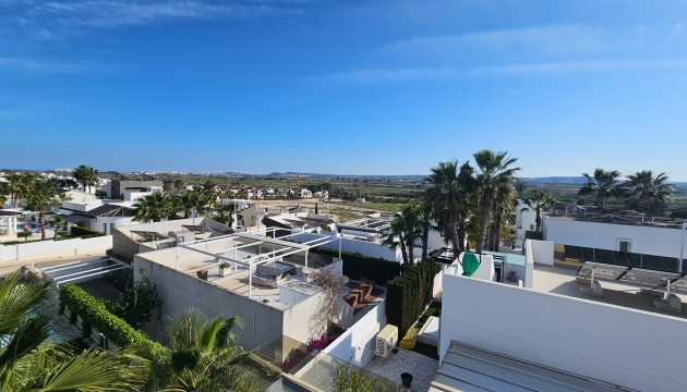 Resale - Detached Villa - La Marina