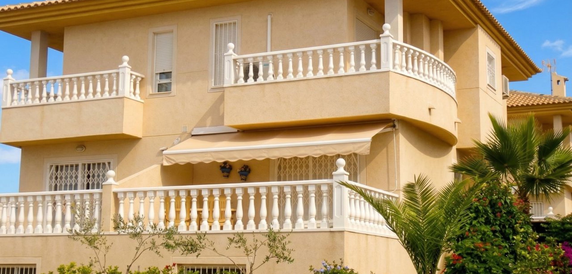 House in Benijofar - view 1