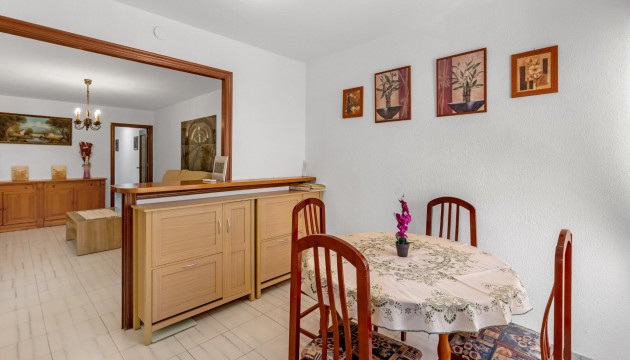 Resale - Bungalow - Torrevieja