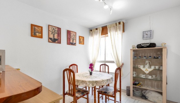 Resale - Bungalow - Torrevieja