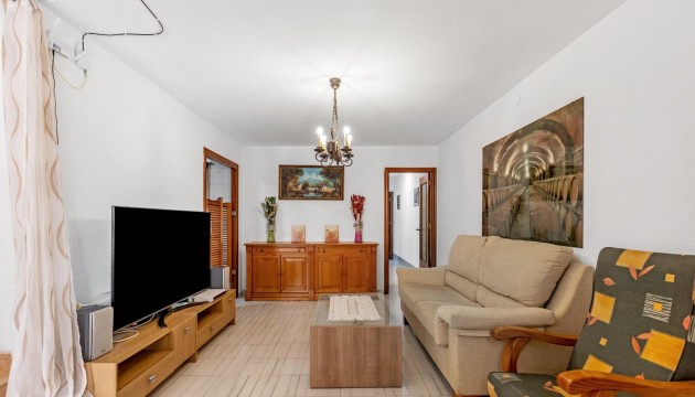 Resale - Bungalow - Torrevieja
