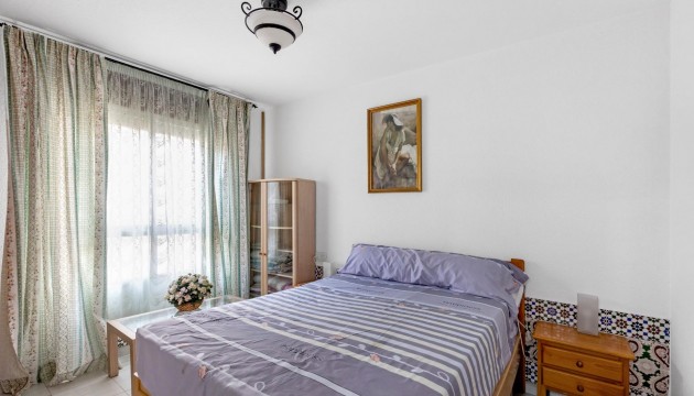 Resale - Bungalow - Torrevieja
