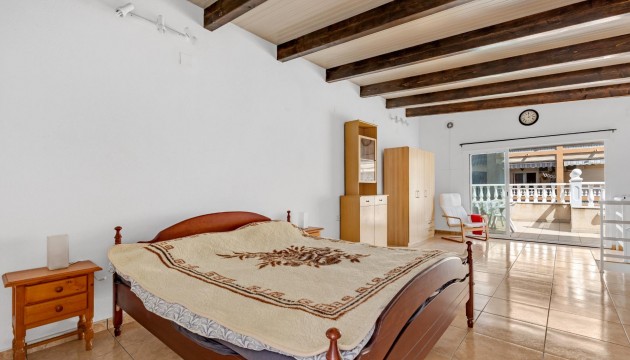 Resale - Bungalow - Torrevieja