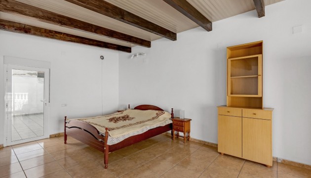 Resale - Bungalow - Torrevieja
