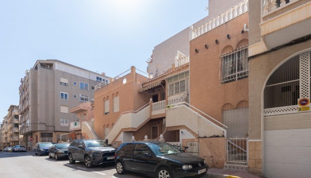 Resale - Bungalow - Torrevieja