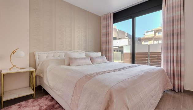 Resale - Detached Villa - Torrevieja