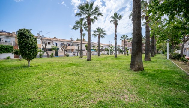 Odsprzedaż - Apartment - Orihuela Costa - Cabo Roig