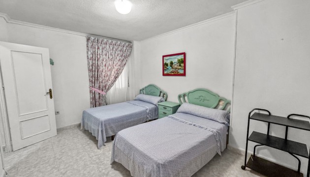 Resale - Apartment - Torrevieja - Playa de los Locos