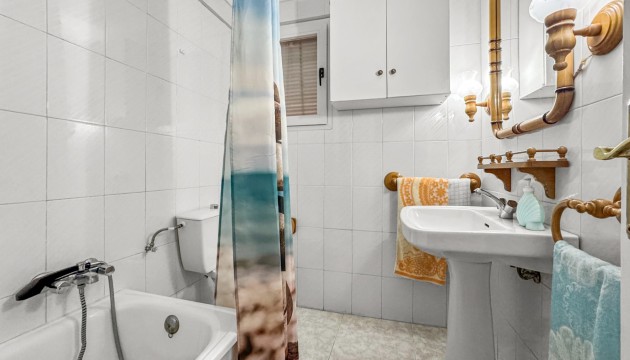Resale - Apartment - Torrevieja - Playa de los Locos