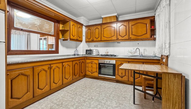 Resale - Apartment - Torrevieja - Playa de los Locos