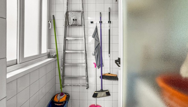 Resale - Apartment - Torrevieja - Playa de los Locos