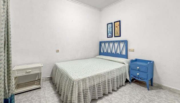 Resale - Apartment - Torrevieja - Playa de los Locos