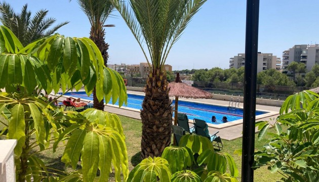 Odsprzedaż - Apartment - Orihuela Costa - Los Dolses