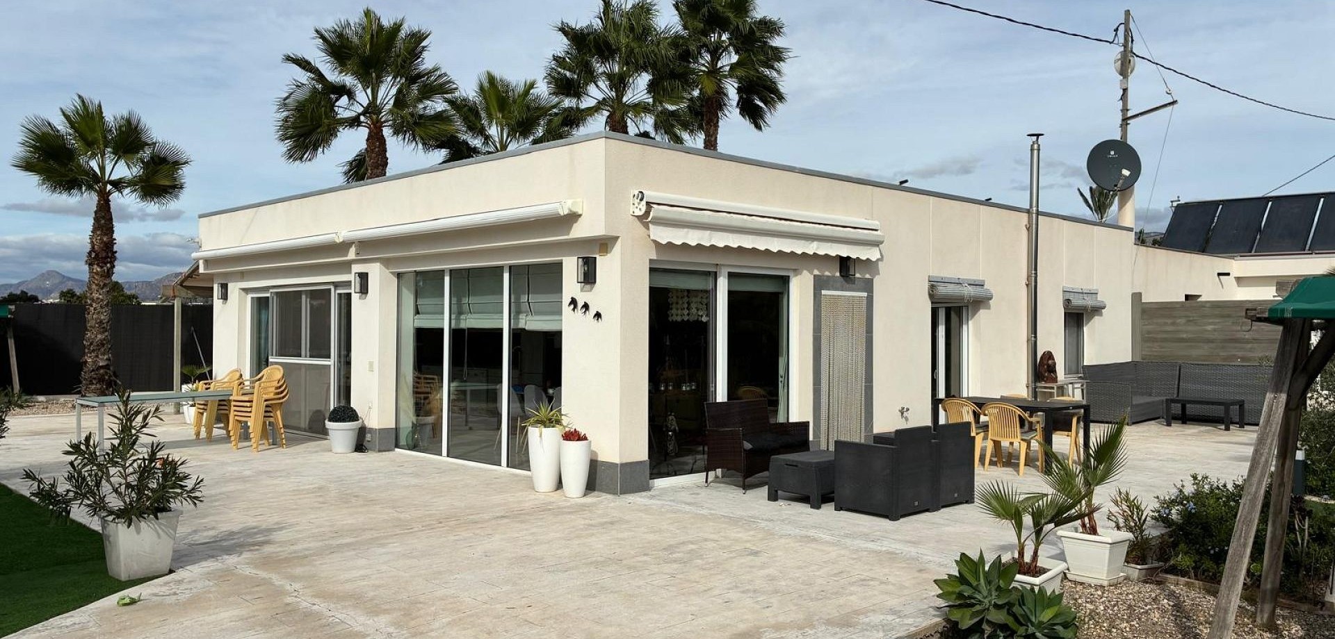 House in Crevillent - view 1