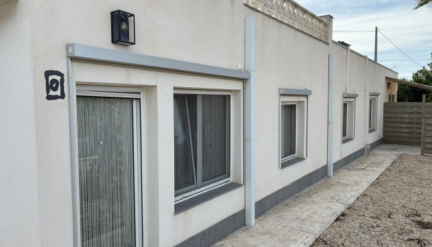 Odsprzedaż - Detached Villa - Crevillente