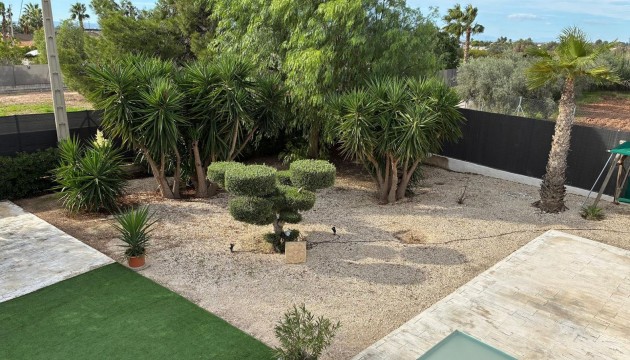 Odsprzedaż - Detached Villa - Crevillente