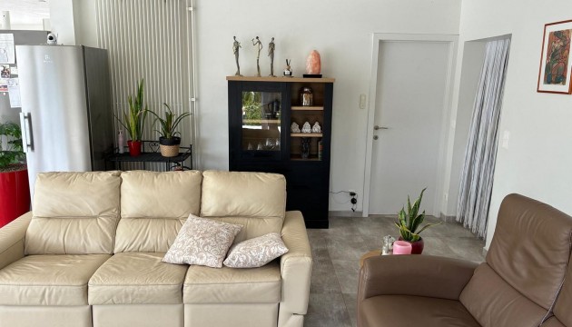 Odsprzedaż - Detached Villa - Crevillente