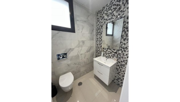 Odsprzedaż - Semi Detached Villa - Orihuela Costa - Villamartín