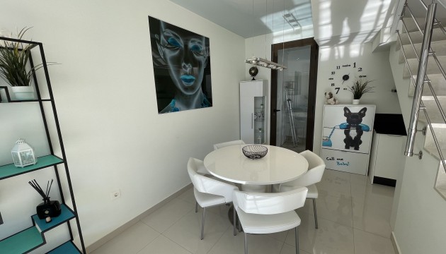 Odsprzedaż - Semi Detached Villa - Orihuela Costa - Villamartín