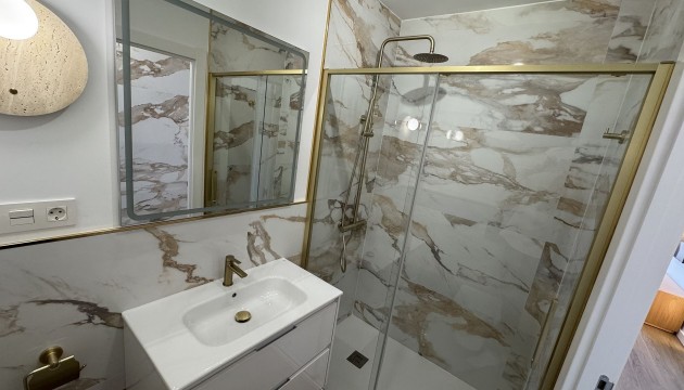 Odsprzedaż - Apartment - Orihuela Costa - Punta Prima