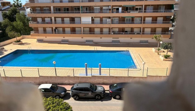 Odsprzedaż - Apartment - Orihuela Costa - Punta Prima