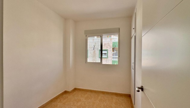 Odsprzedaż - Apartment - Torrevieja