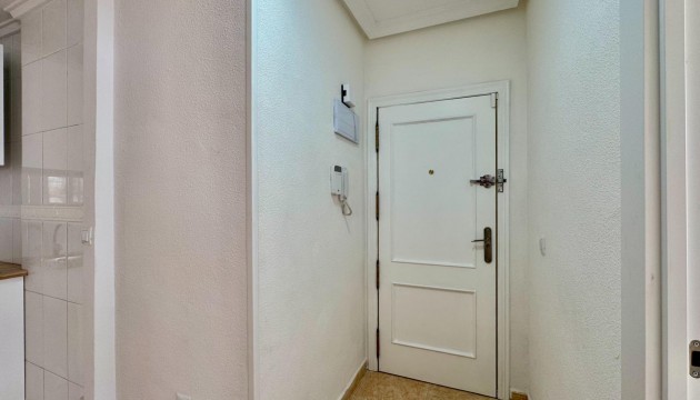 Odsprzedaż - Apartment - Torrevieja