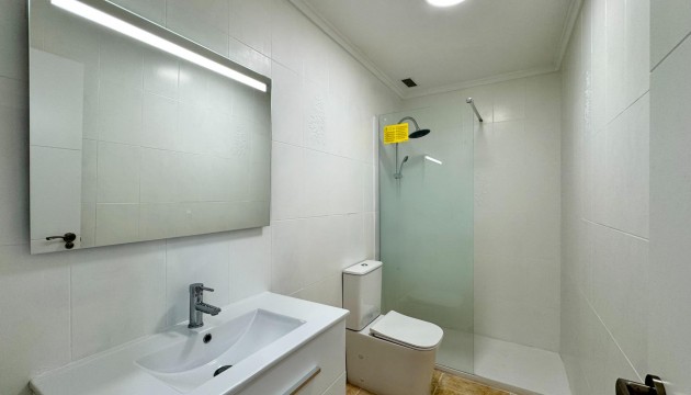 Odsprzedaż - Apartment - Torrevieja